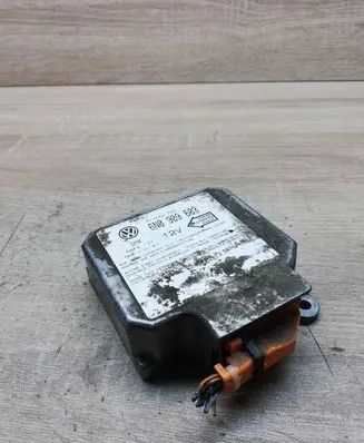 Volkswagen Golf III Airbag control unit/module 6N0909603 5WK4137