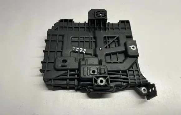 KIA Cerato Battery bracket 37150M6100