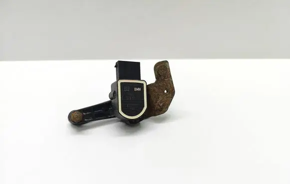 BMW 5 E60 E61 Rear air suspension level height sensor 6752797 675279701 37146752797