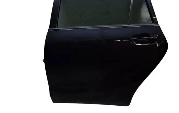 Toyota Verso Rear door 670040F020 670040F040 681040F040