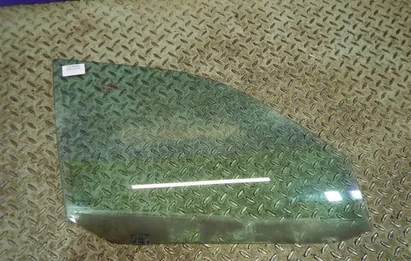 Seat Ibiza II (6k) Front door window glass four-door