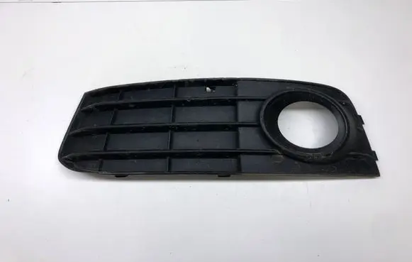 Audi A4 S4 B8 8K Front fog light trim/grill 8K0807681A