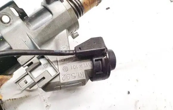 Volkswagen PASSAT B4 Ignition lock contact 357905851d