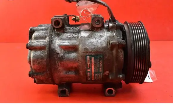 Volvo V50 Air conditioning (A/C) compressor (pump) 3M5H19D629HC