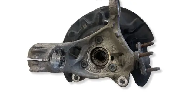 Volkswagen PASSAT B8 Front wheel hub 5Q0407258C