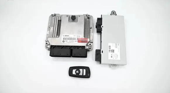 Engine ECU kit and lock set
