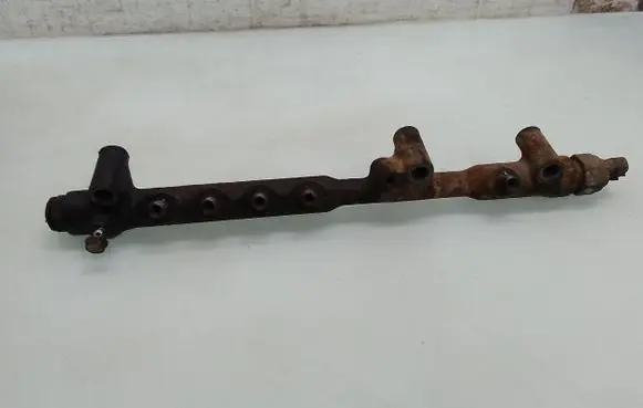 Toyota Land Cruiser (J120) Fuel main line pipe