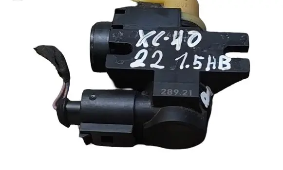 Volvo XC40 Turbo solenoid valve 32257161