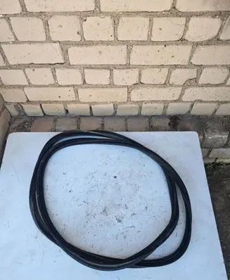 Toyota Prius (XW50) Trunk rubber seal (body)