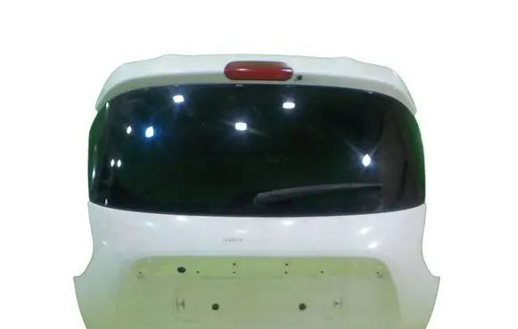 Nissan Juke I F15 Tailgate/trunk/boot lid 17AB40