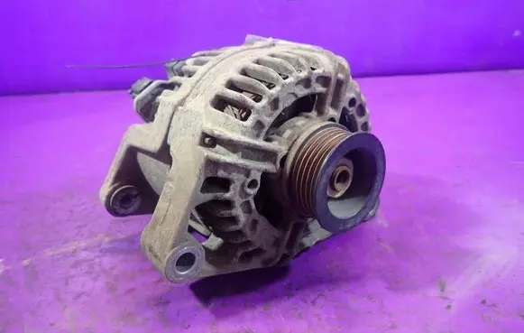 Opel Meriva A Generator/alternator 