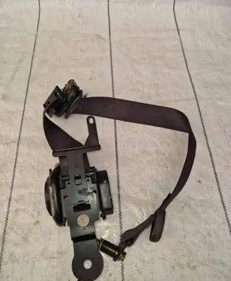 Hyundai Terracan Front seatbelt E11040862