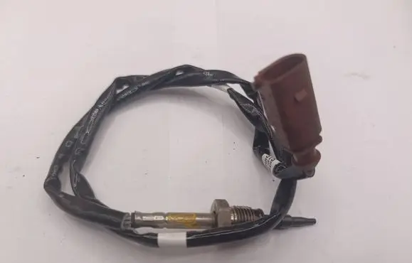 Volkswagen PASSAT B8 Exhaust gas temperature sensor 04L906088CN