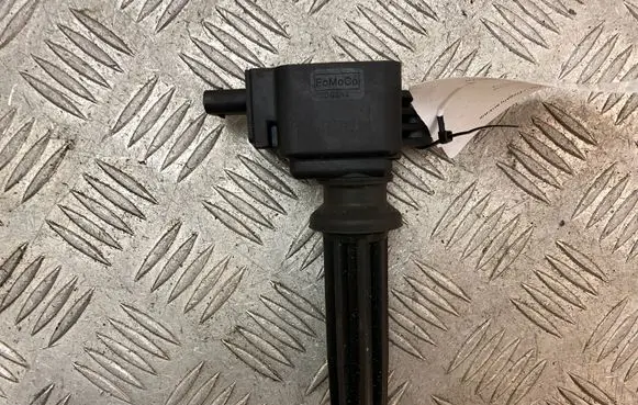 High voltage ignition coil