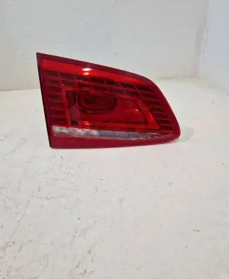 Volkswagen PASSAT B7 Tailgate rear/tail lights 3062
