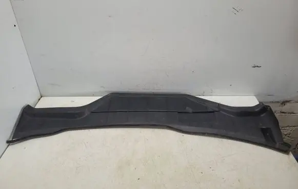 Audi A6 S6 C4 4A Wiper trim 4A2819403