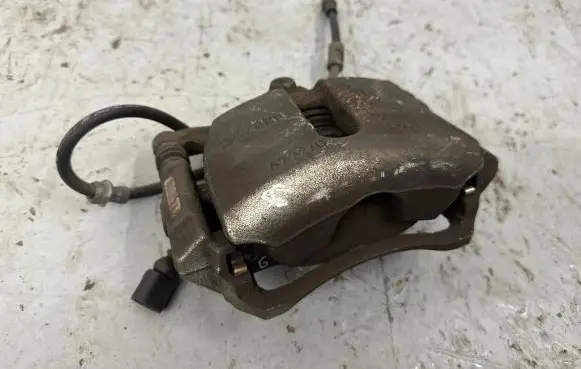Audi Q2 - Front brake caliper
