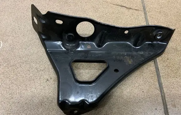 Mercedes-Benz GLA W156 X156 Battery bracket A2466200514