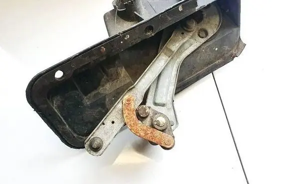 Jaguar XJ X308 Front wiper linkage and motor