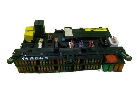 Land Rover Range Rover L322 Fuse box set 518896105 BEZPIECZNIKOW