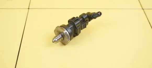 Alfa Romeo Giulietta Fuel pressure sensor 55209148 940A1000