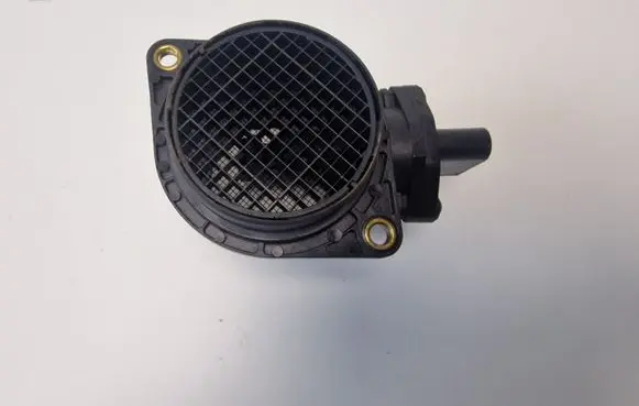 Volkswagen Golf IV Mass air flow meter 06A906461