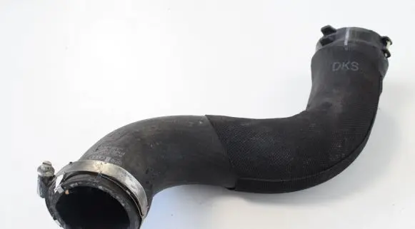 Audi A4 S4 B9 8W Intercooler hose/pipe 8K0145737J