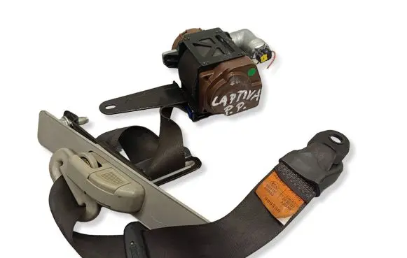 Chevrolet Captiva Front seatbelt 0435137