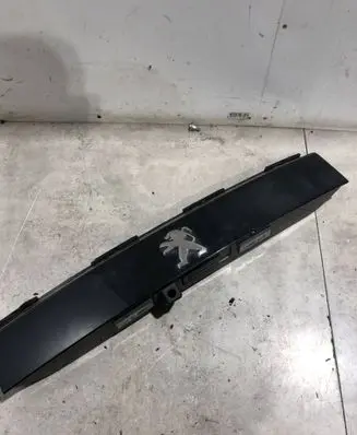 Peugeot 2008 II Trunk door license plate light bar 9828080080