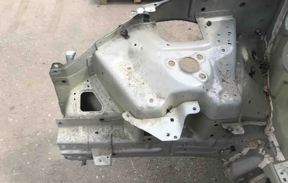 Front quarter panel