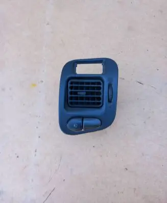 Mitsubishi Colt Dashboard side air vent grill/cover trim
