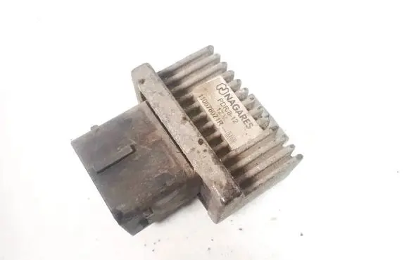 Renault Espace - Grand espace IV Glow plug pre-heat relay 110678071r
