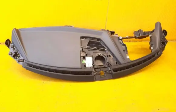 Audi e-tron Dashboard 4J3857003A