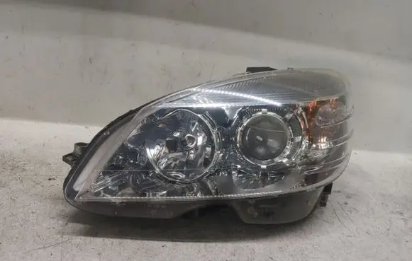 Mercedes-Benz C W204 Headlight/headlamp
