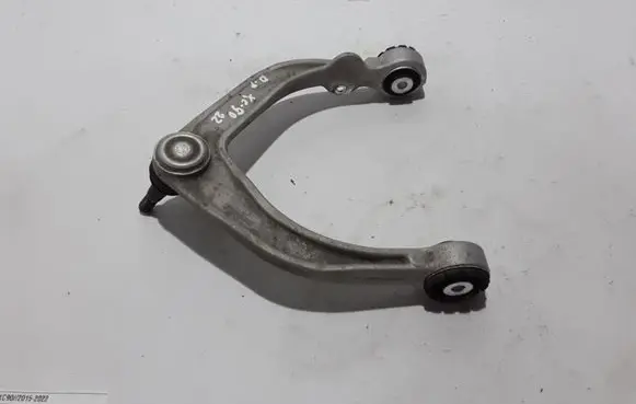 Volvo XC90 Front lower control arm/wishbone 31360633