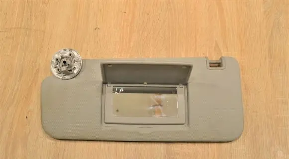 Chevrolet Orlando Sun visor