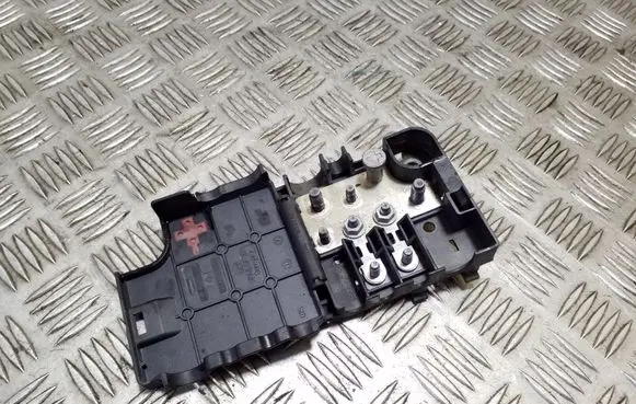 Audi Q5 SQ5 Fuse module 8K0937517