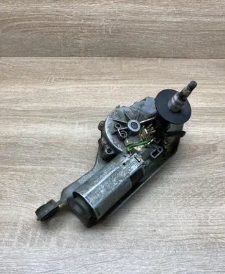 Renault Megane I Rear window wiper motor 7700838379 0390206510