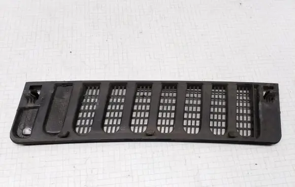 Peugeot 806 Wiper trim 1473356077