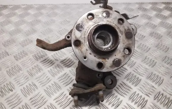 Volkswagen Golf VII Front wheel hub 5Q0256Q