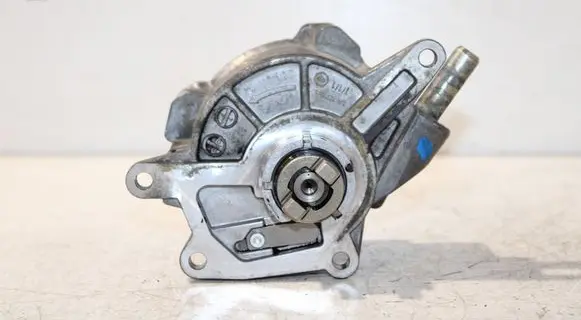 Mercedes-Benz Vito Viano W639 Vacuum pump A6422300165