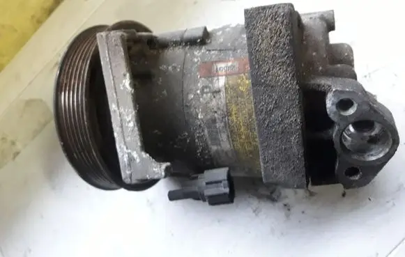 Nissan Almera Tino Air conditioning (A/C) compressor (pump)
