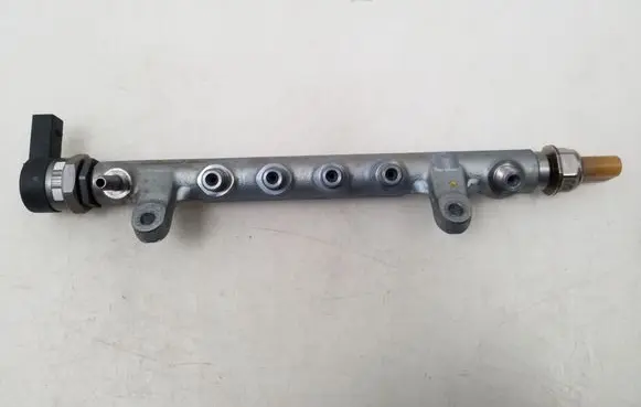 Audi A4 S4 B8 8K Fuel main line pipe 03L089G