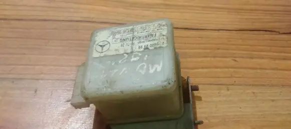 Mercedes-Benz E W210 Other control units/modules 2108202926