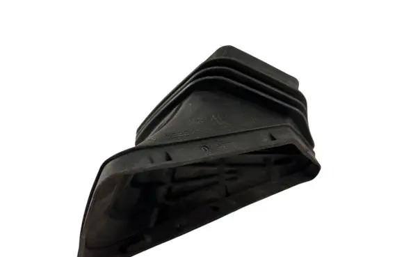 Audi A5 8T 8F Air intake duct part 8R0129739