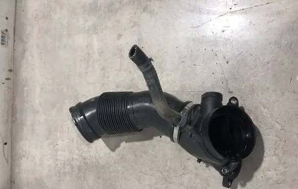 Audi A7 S7 4K8 Turbo air intake inlet pipe/hose 059129616C 059129955BL