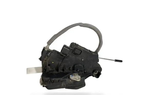 BMW 3 E46 Front door lock 7011241