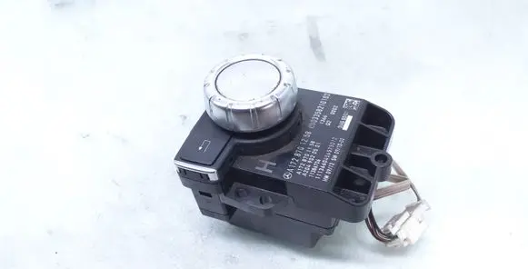 Mercedes-Benz CLS C218 X218 Head unit multimedia control A1728701258 A1728701158 A2049020501