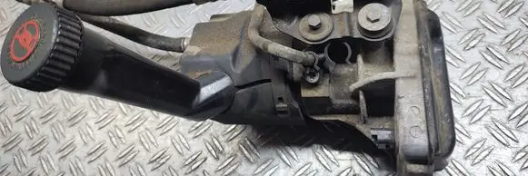 Peugeot 308 Power steering pump 0000085023020