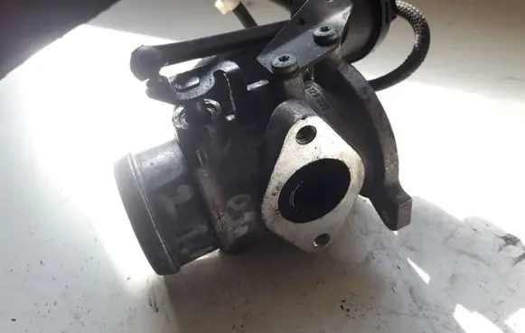 Audi A2 Engine shut-off valve 038129637